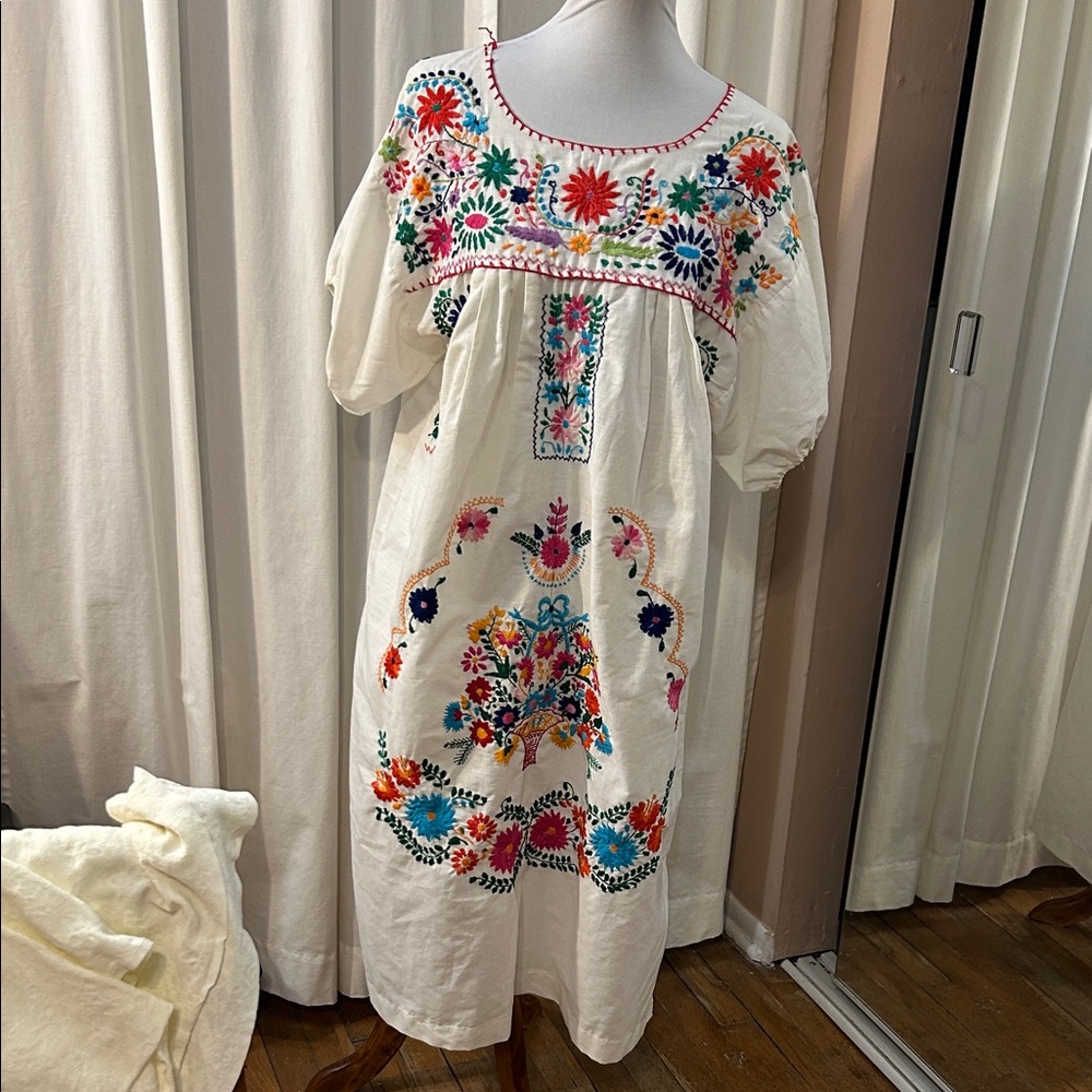 Vintage Handmade Embroidered Linen Dress